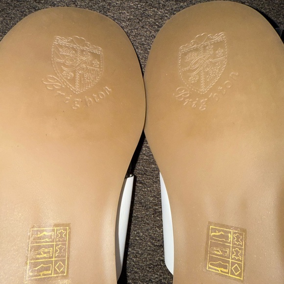 Brighton optic white Allure sandals 9.5M leather New without box - Picture 5 of 12